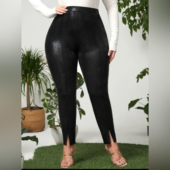 2XL Plus Croc Embossed Split Hem PU Leather Leggings - Picture 2 of 7